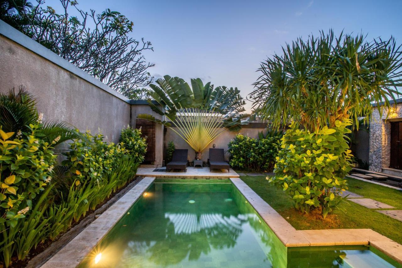 Villa Nadya Seminyak Kültér fotó